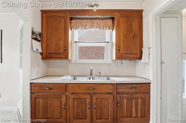 3154 Roosevelt Street, Dearborn, MI 48124