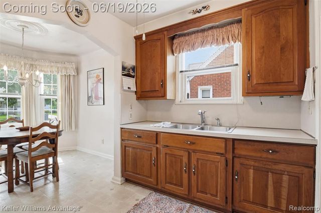 3154 Roosevelt Street, Dearborn, MI 48124