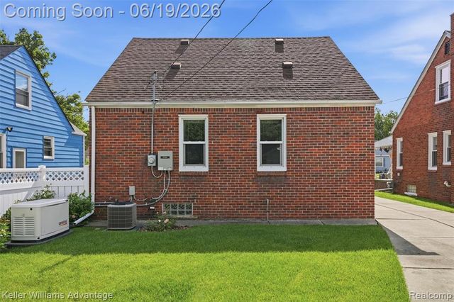 3154 Roosevelt Street, Dearborn, MI 48124