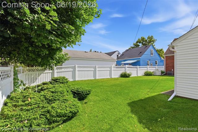 3154 Roosevelt Street, Dearborn, MI 48124