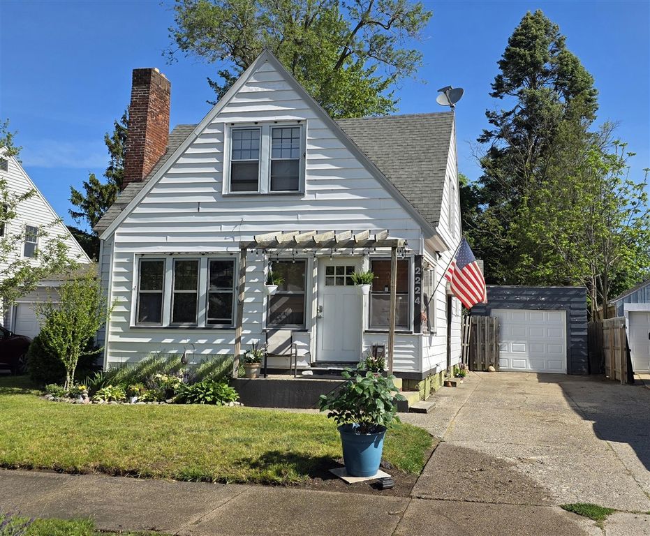 2224 Morton Avenue, Muskegon, MI 49441