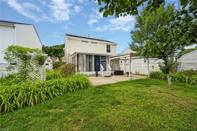 345 Circuit LN, Newport News, VA 23608