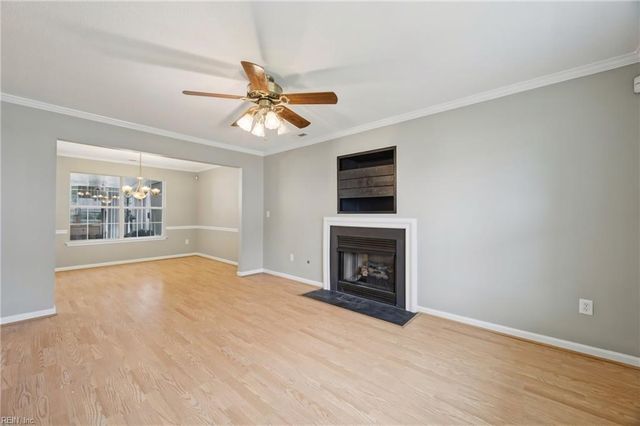 345 Circuit LN, Newport News, VA 23608