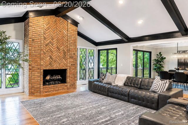 4413 Pinehurst Drive, West Bloomfield Charter Township, MI 48322
