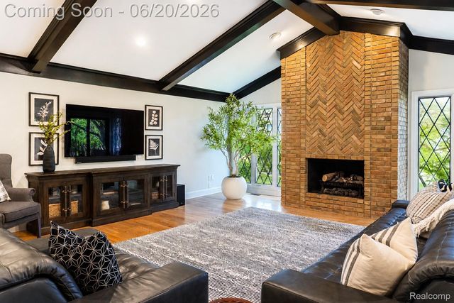 4413 Pinehurst Drive, West Bloomfield Charter Township, MI 48322