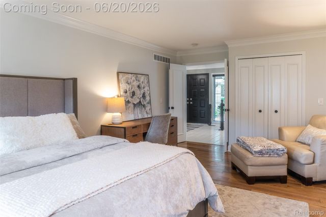 4413 Pinehurst Drive, West Bloomfield Charter Township, MI 48322