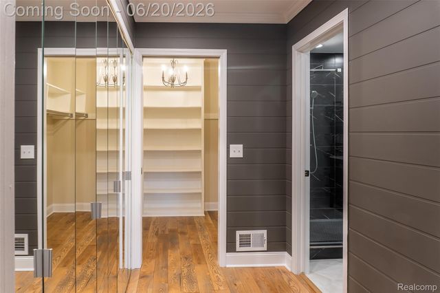 4413 Pinehurst Drive, West Bloomfield Charter Township, MI 48322