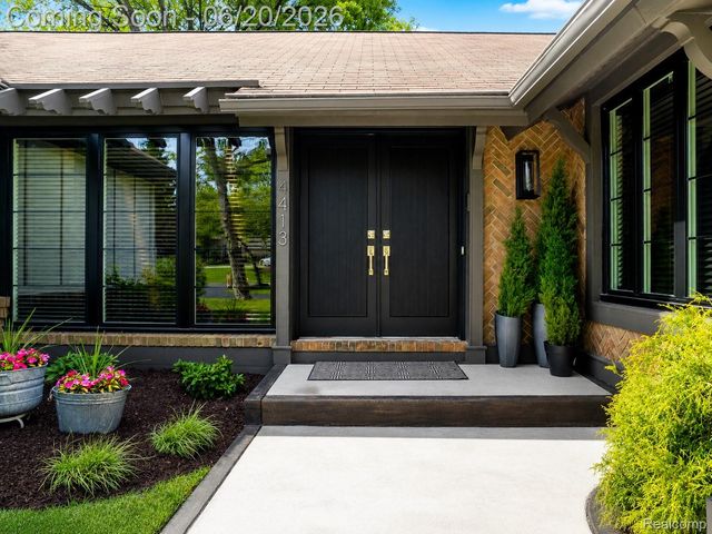 4413 Pinehurst Drive, West Bloomfield Charter Township, MI 48322