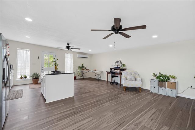 367 Illinois, China Spring, TX 76633