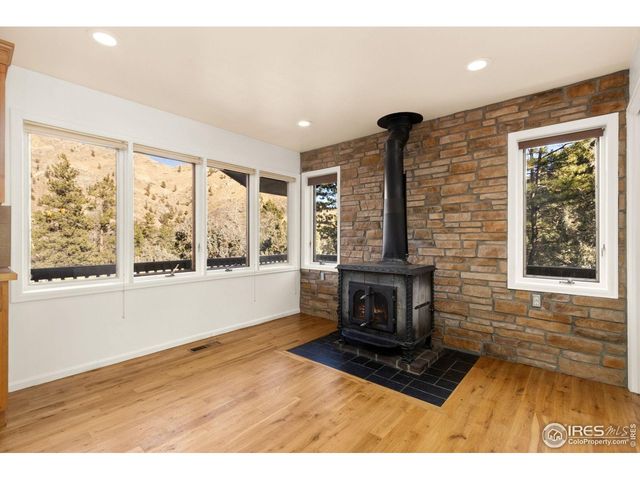 31 Kings Canyon Rd, Bellvue, CO 80512