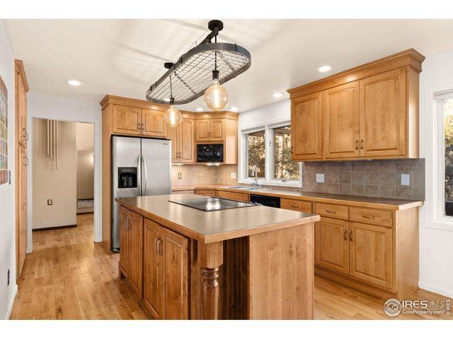 31 Kings Canyon Rd, Bellvue, CO 80512