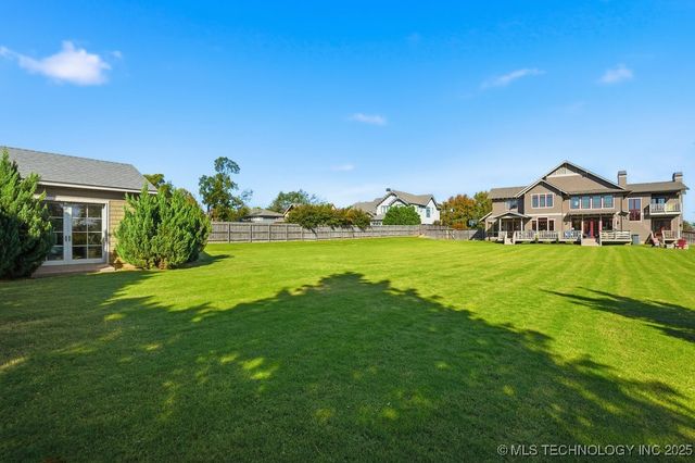 418 E 111th Street S, Jenks, OK 74037