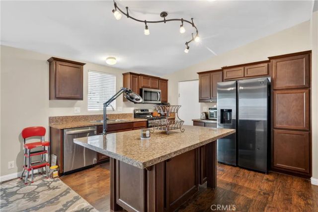 15181 Van Buren 114, Riverside, CA 92504