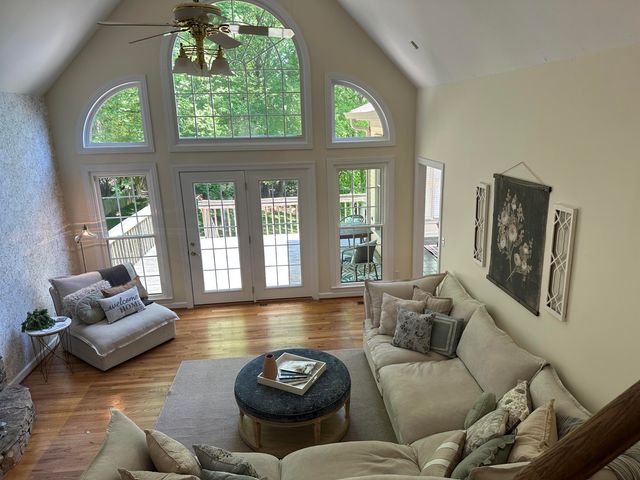 1829 Bay Pointe Drive, Hixson, TN 37343