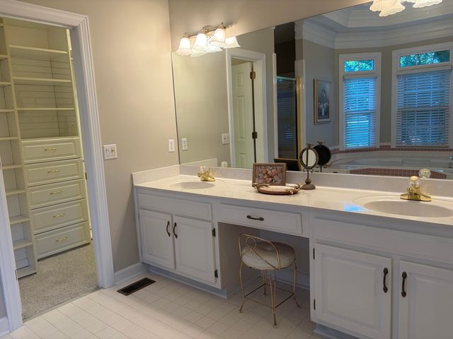 1829 Bay Pointe Drive, Hixson, TN 37343