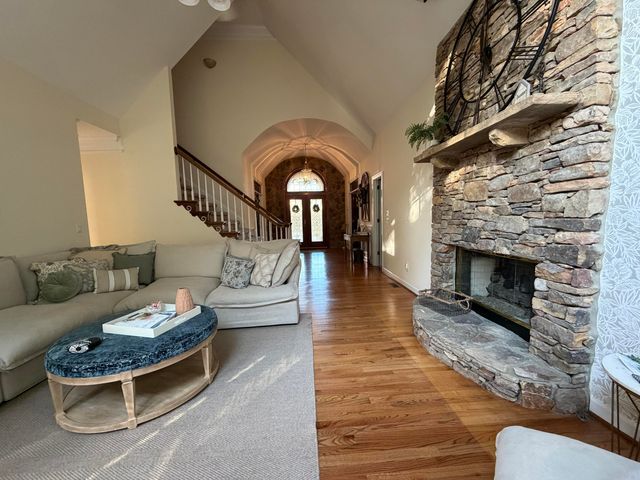 1829 Bay Pointe Drive, Hixson, TN 37343