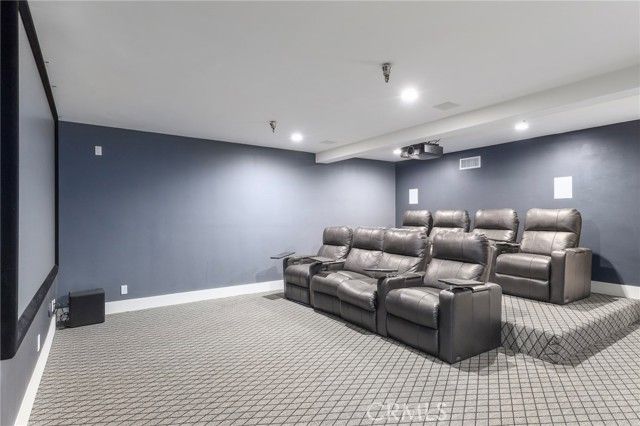 11805 Henley Lane, Los Angeles, CA 90077