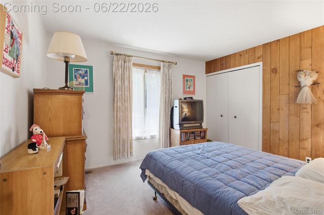 28143 W 12 Mile Road, Farmington Hills, MI 48334