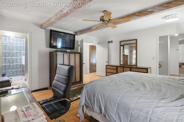 28143 W 12 Mile Road, Farmington Hills, MI 48334