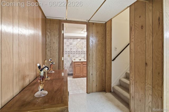 28143 W 12 Mile Road, Farmington Hills, MI 48334