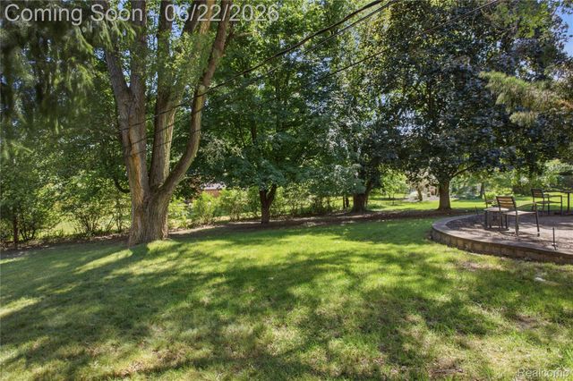 28143 W 12 Mile Road, Farmington Hills, MI 48334