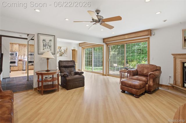 28143 W 12 Mile Road, Farmington Hills, MI 48334