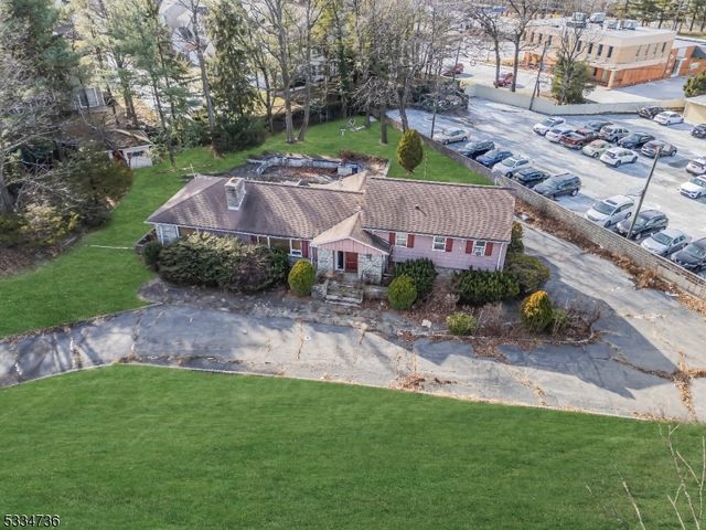 1 Blueberry Bend, West Orange Twp., NJ 07052