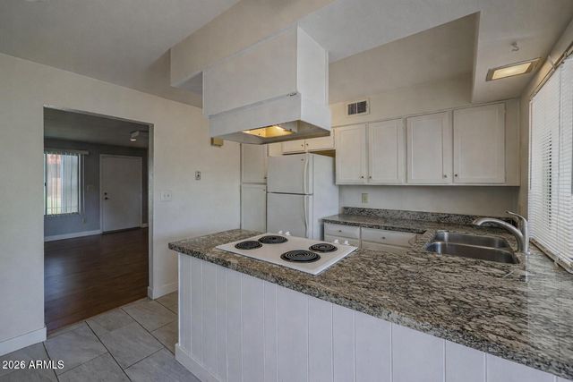 4654 W TUCKEY Lane, Glendale, AZ 85301