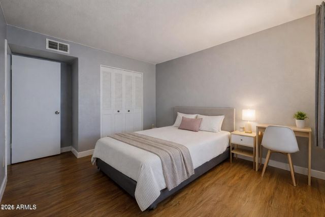 4654 W TUCKEY Lane, Glendale, AZ 85301