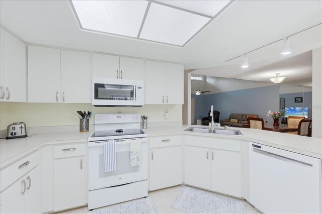 3412 TALLYWOOD CIRCLE 7018, Sarasota, FL 34237