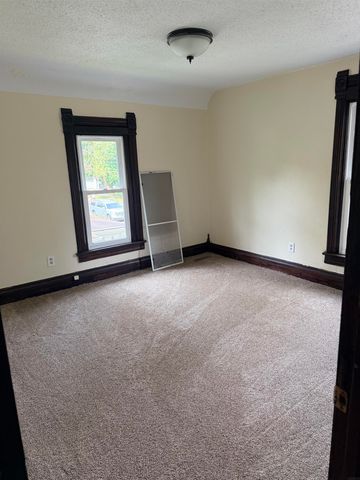 725 Lincoln Street, Waterloo, IA 50703
