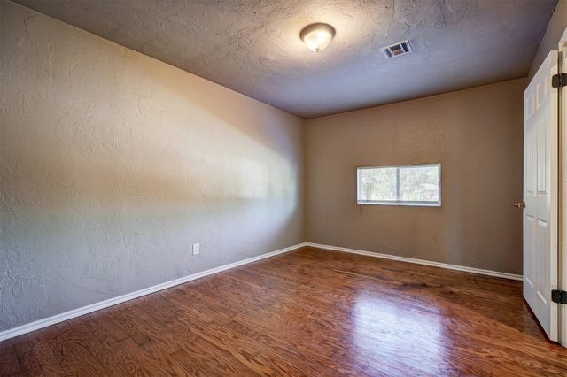 1824 Andover Court, Oklahoma City, OK 73120