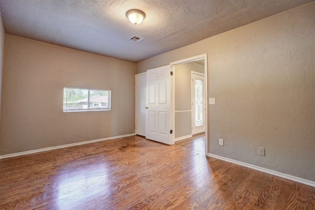 1824 Andover Court, Oklahoma City, OK 73120