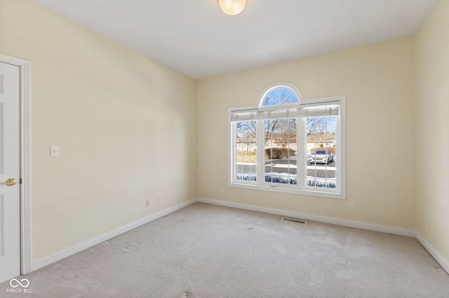 3801 S Station Drive, Columbus, IN 47203