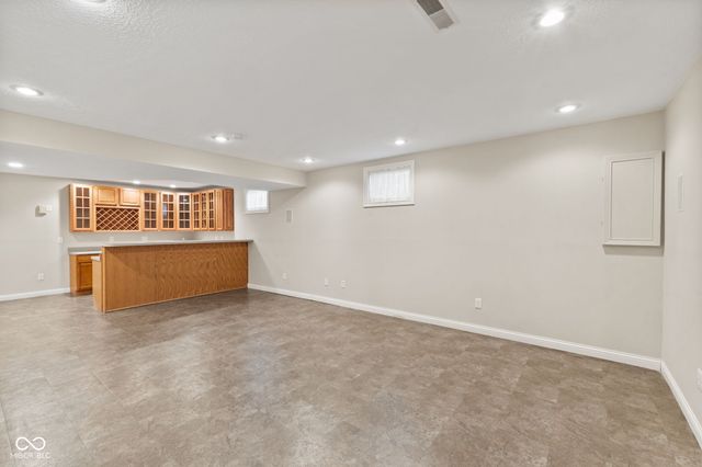 3801 S Station Drive, Columbus, IN 47203