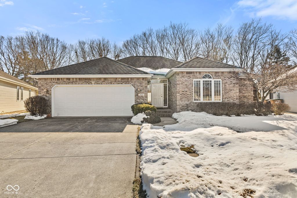 3801 S Station Drive, Columbus, IN 47203
