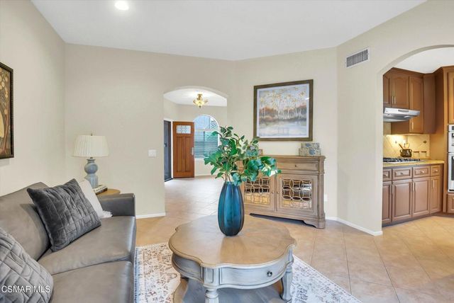 1022 Cactus Court, Newbury Park, CA 91320