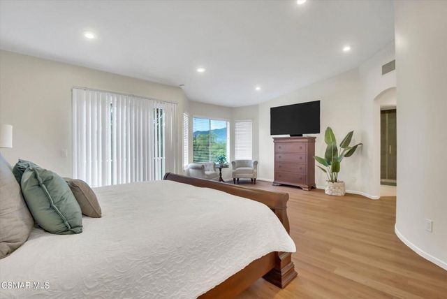 1022 Cactus Court, Newbury Park, CA 91320