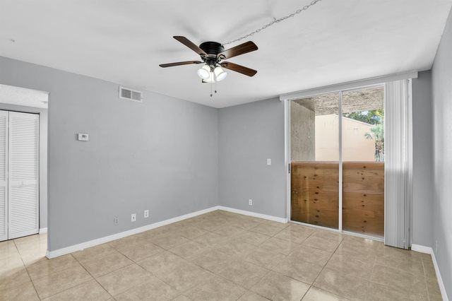 3995 W Mcnab Road B205, Pompano Beach, FL 33069