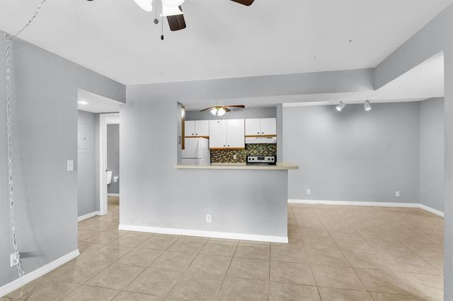 3995 W Mcnab Road B205, Pompano Beach, FL 33069