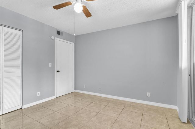 3995 W Mcnab Road B205, Pompano Beach, FL 33069