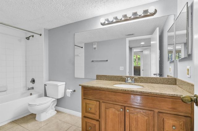 3995 W Mcnab Road B205, Pompano Beach, FL 33069