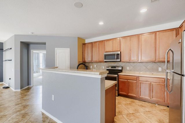5809 Alomar CV, Del Valle, TX 78617