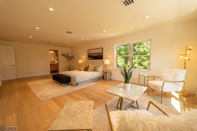 155 Waldo Pl, Englewood City, NJ 07631