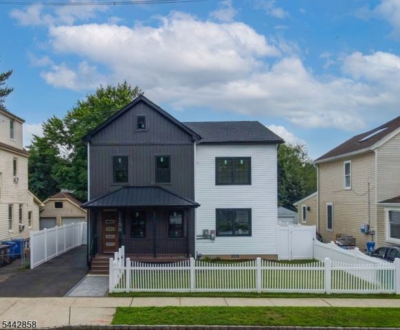 155 Waldo Pl, Englewood City, NJ 07631