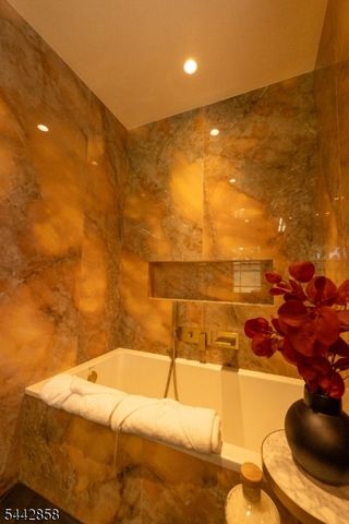 155 Waldo Pl, Englewood City, NJ 07631