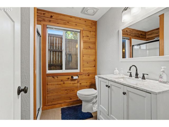 9915 MARQUAM Cir, Molalla, OR 97038