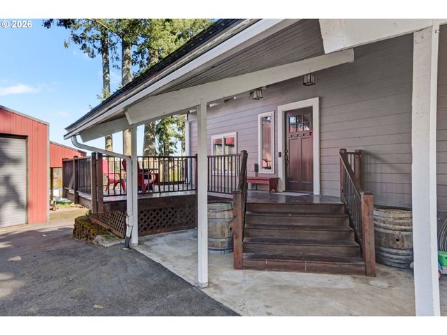 9915 MARQUAM Cir, Molalla, OR 97038