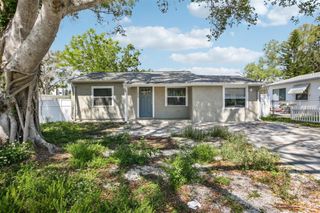 1000 8TH AVENUE SW, Largo, FL 33770
