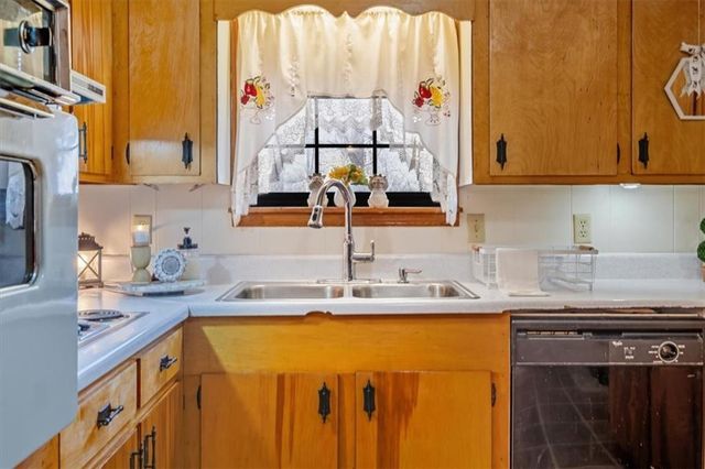 463 Compton SE Road, Silver Creek, GA 30173